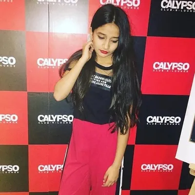 palak💕 profile