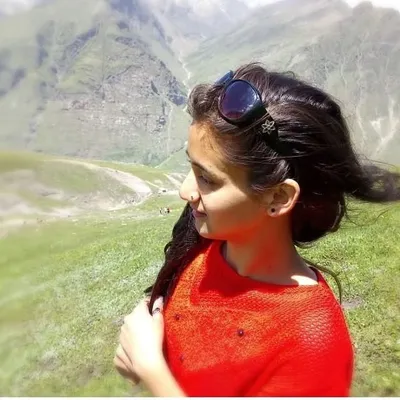 pallvi thakur profile