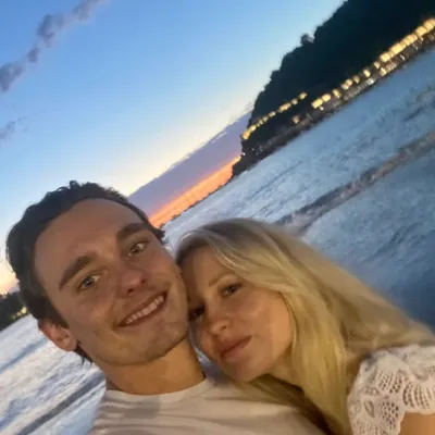 MARIE & ADRIEN profile