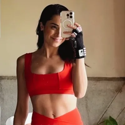 Pamela Paz profile