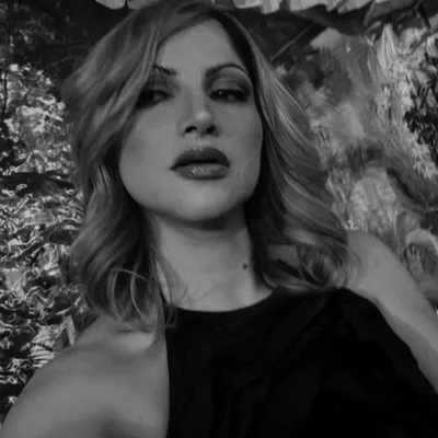 Pamela H profile