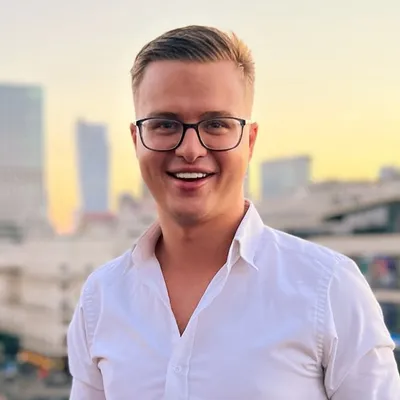 Damian Maciuszek profile