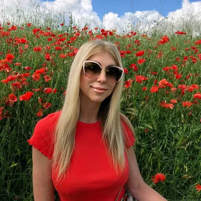 Elena profile