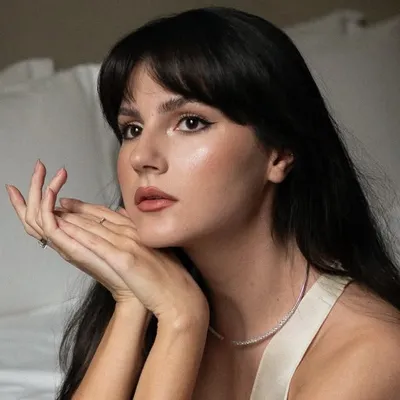 Paola Cossentino profile