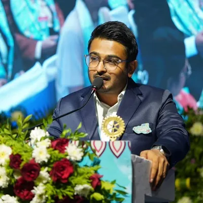 Parag Vora profile
