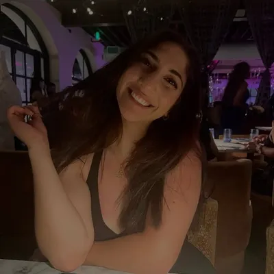 paria zabihpour profile