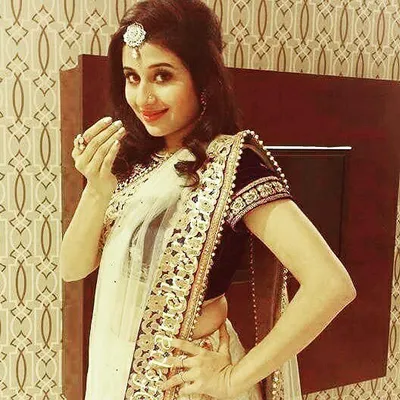 paridhi sharma profile