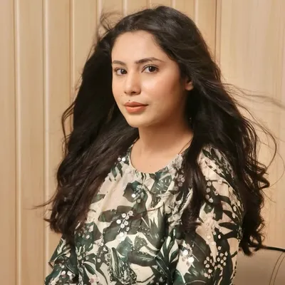 ParigyaPuri-MUA&Hairstylist profile