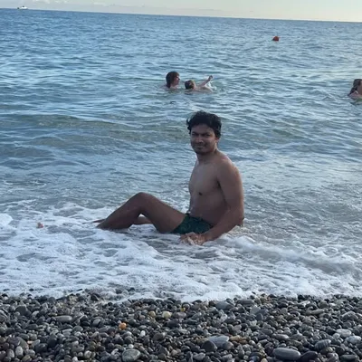 Parik Pradeep profile