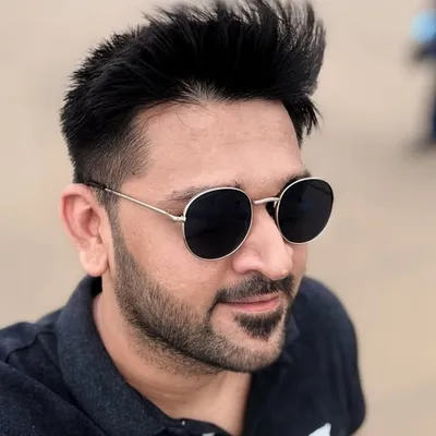 Parth Akbari profile