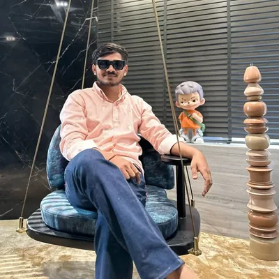 Parthraj Lakhani profile