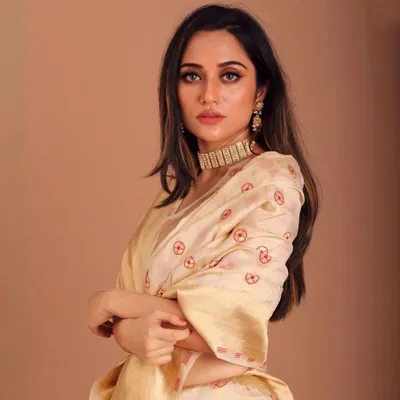 Parul Bhandari profile