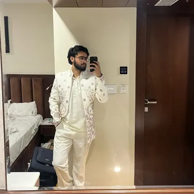 पर्व यादव profile