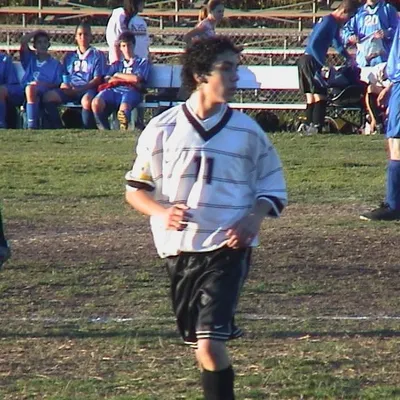 Pat Avilés profile