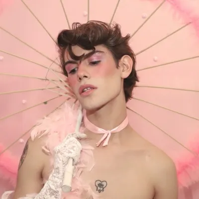 Pato Loesa profile