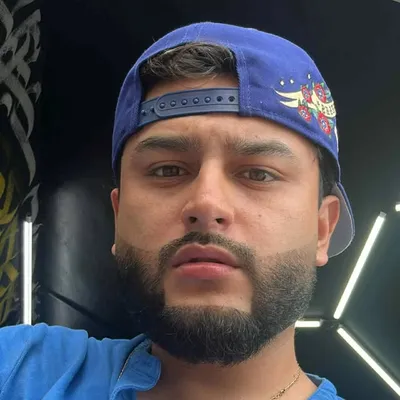 Paul Piña profile
