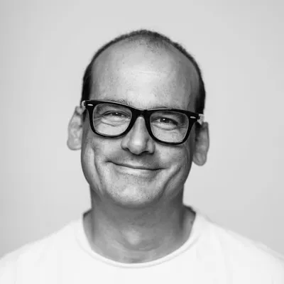 Pau Storch | Portrait, Commercial & Advertising Photographer profile