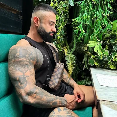 Pavan Jholl profile