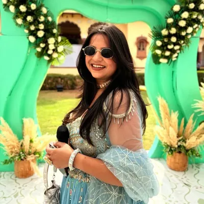 Anchor Payal Maheshwari profile