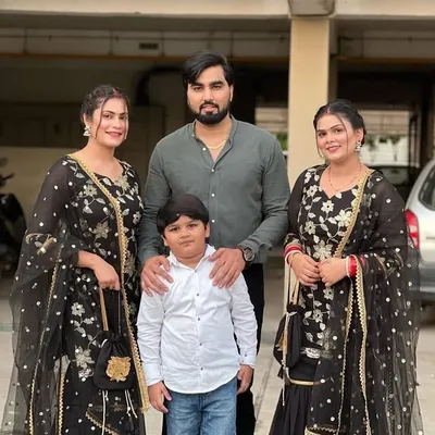 Malik’s family 🥰 profile