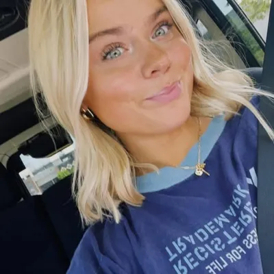 payton melody ☁️🩷🏹🫧🪩👸🏼 profile