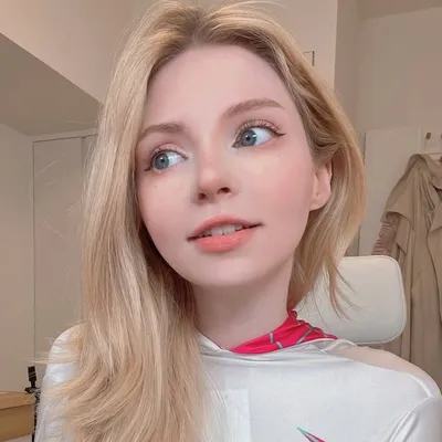 Sophie S profile