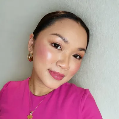 ๐๐๐๐ซ๐ฅ ๐๐ข๐ฏ๐๐ | mom life + self-care profile