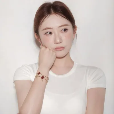 Pearly Zhang profile