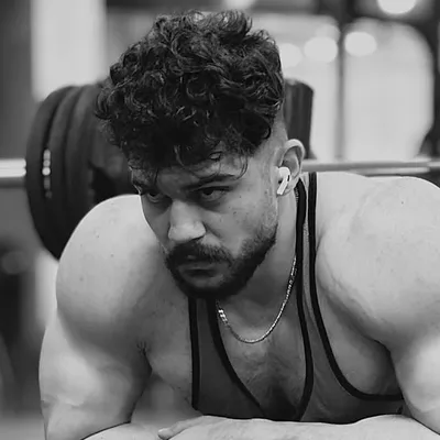 مربی ورزشی profile