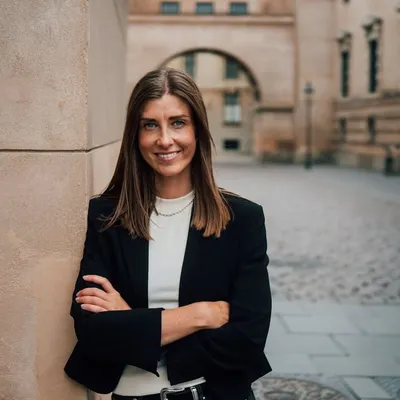 Mette Ahnfeldt • Privatøkonomisk rådgiver profile