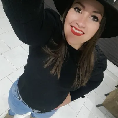 Penny González profile