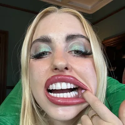 Chloe Cherry profile
