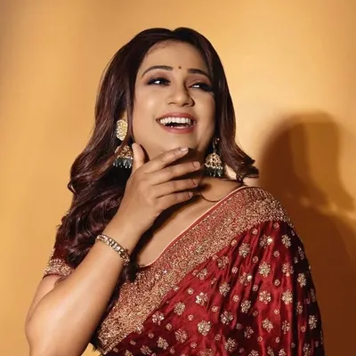 Shreya Ghoshal FC ⭐️ profile
