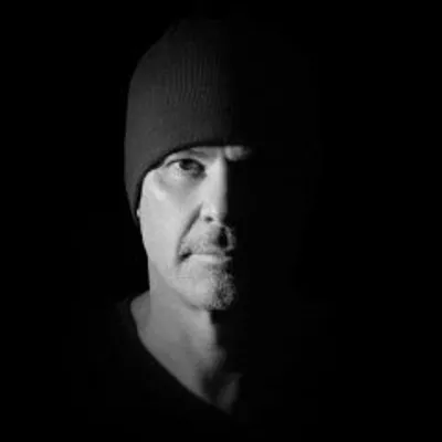 Peter Lik profile