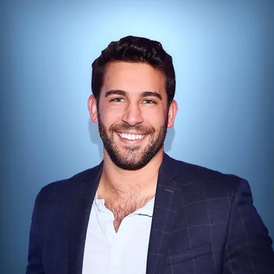 Derek Peth profile