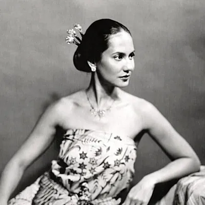 Pevita Pearce profile
