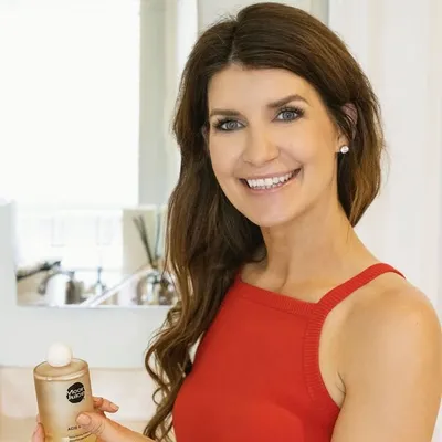Joanna Lewis ✨ Health and Wellness Pharmacist profile