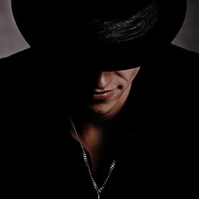 Philip Winchester profile