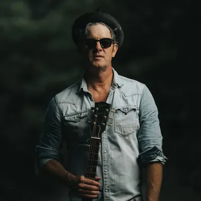 Garrett Dutton aka G.Love profile
