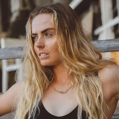 Phoebe Bell profile