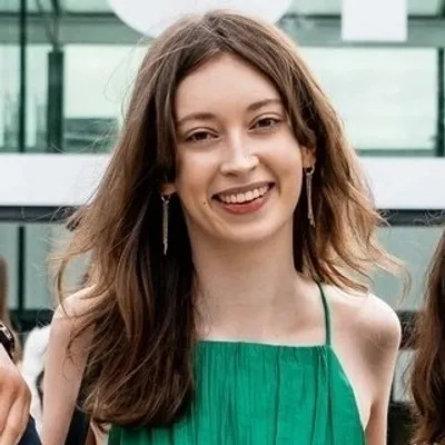 Lucia M. profile