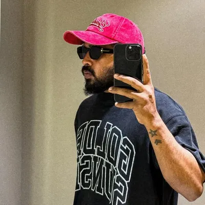 ருபேஷ் 🪬 profile