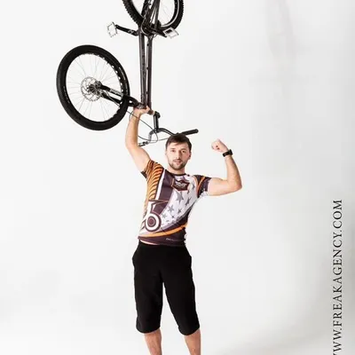 Piotr Bielak profile