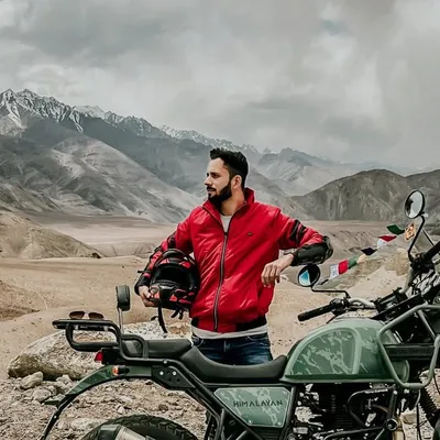 Piyush Dubey profile