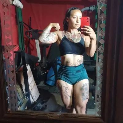 Adriana Suarez profile