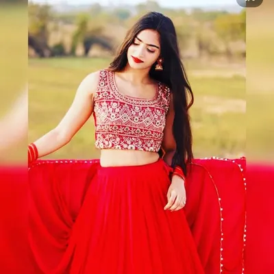 pooja patil profile