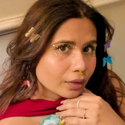 Pooja Bera |Beauty & Fashion Creator ๐ฎ๐ณ profile