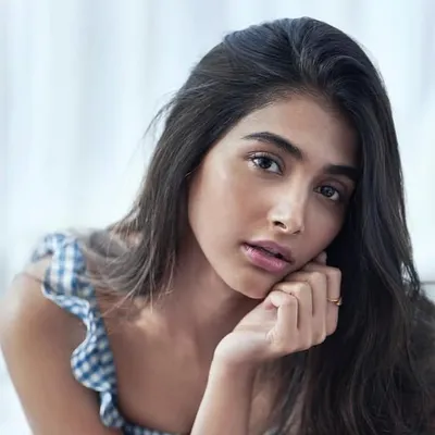 pooja hegde profile