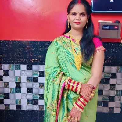 💕❤️PoOj@ bhagour ❤️ profile