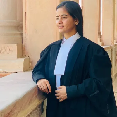 Adv.Poonam Shekhawatš profile
